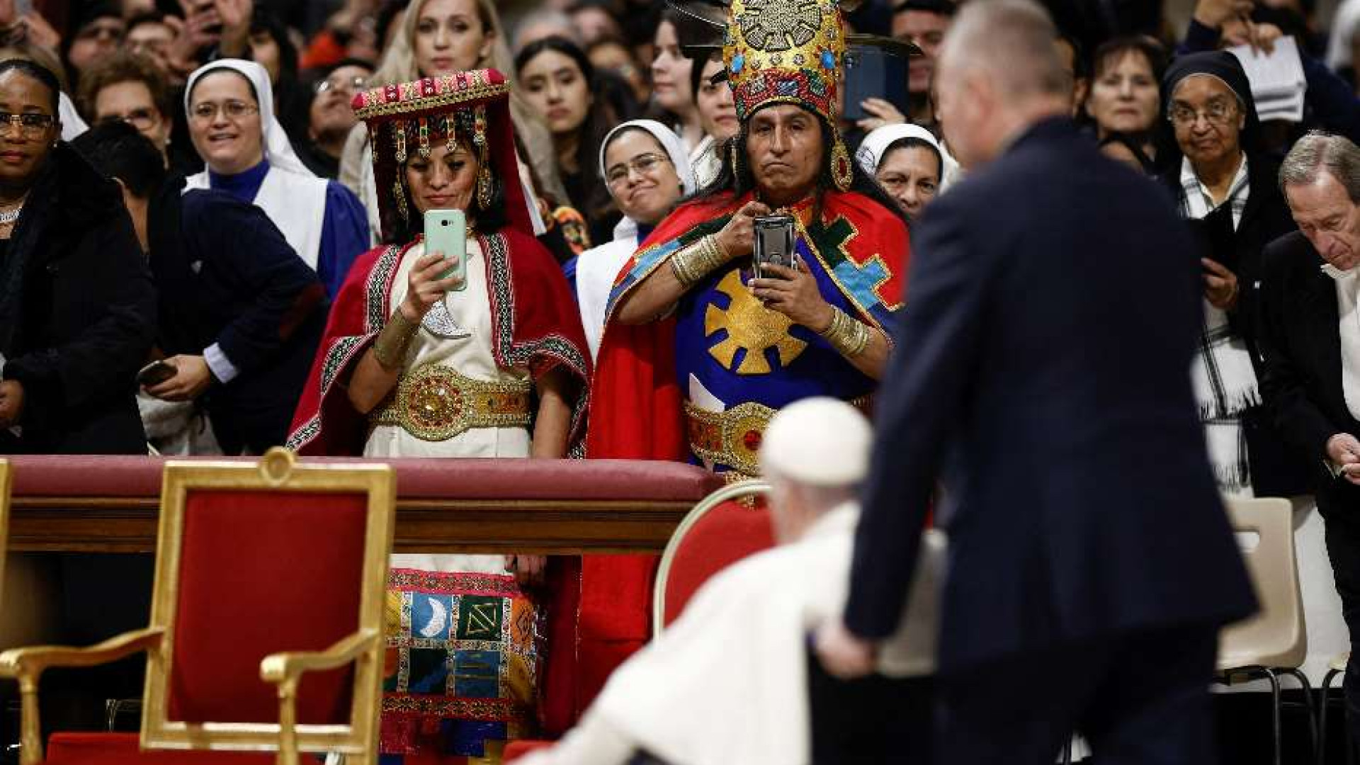 Immagine di Il Papa: il mondo vive un periodo amaro, ma è sempre tempo di salvezza
