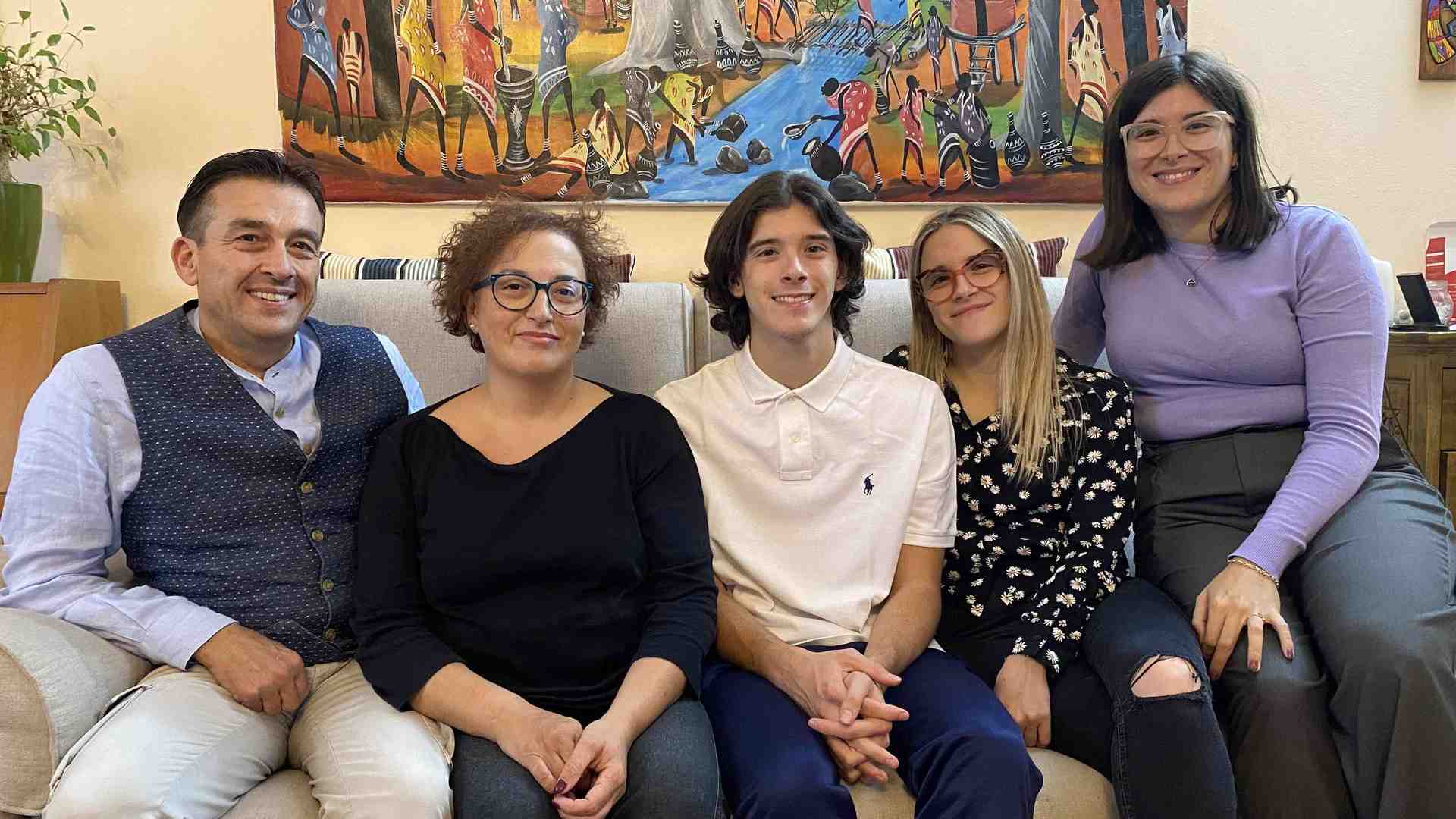 Immagine di Beppe tutto chiesa e famiglia: «La carità mi ha spinto a servire»