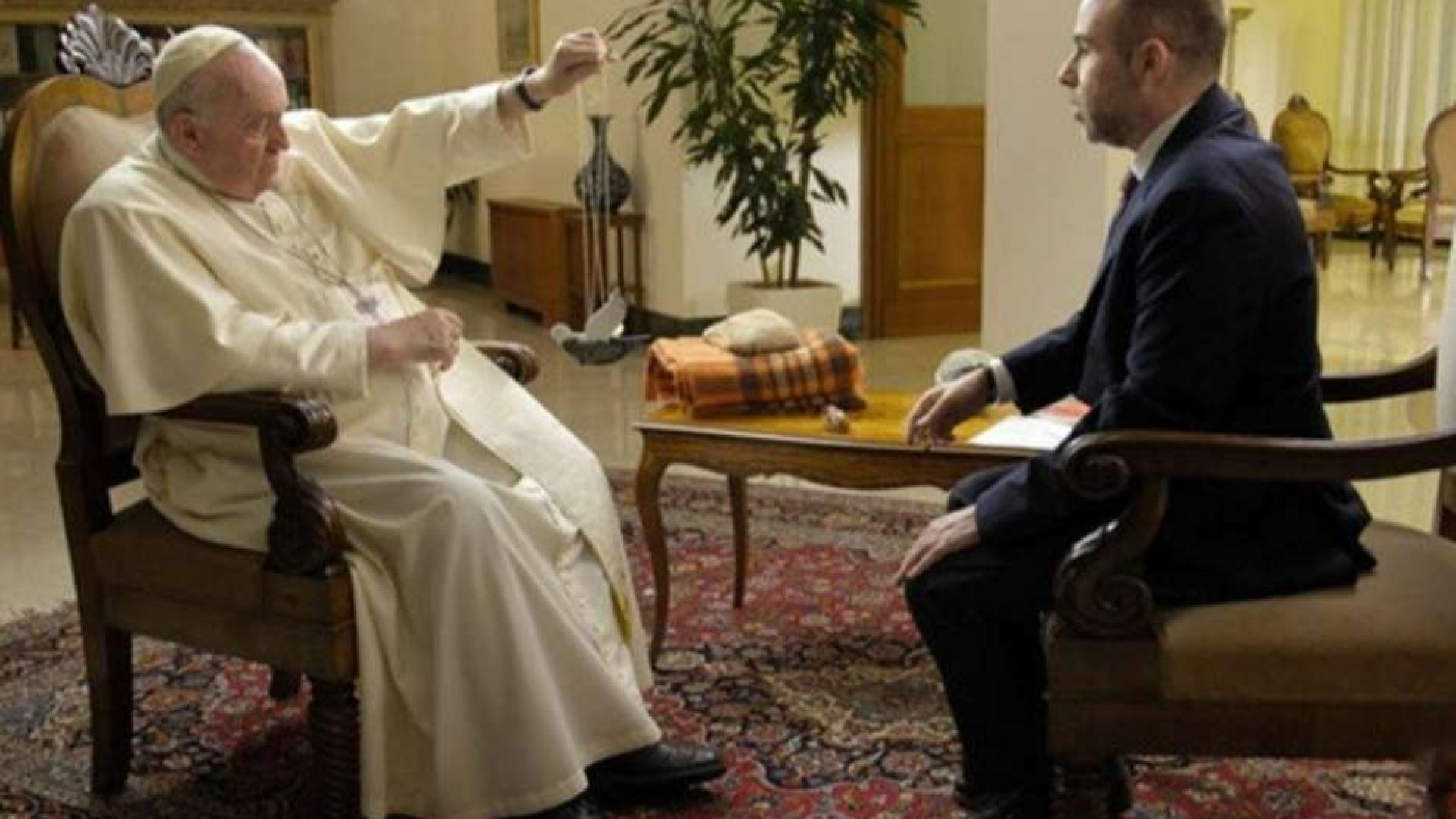 Immagine di Papa Francesco e il "Natale che vorrei". «Ho 86 anni, mi sento felice»