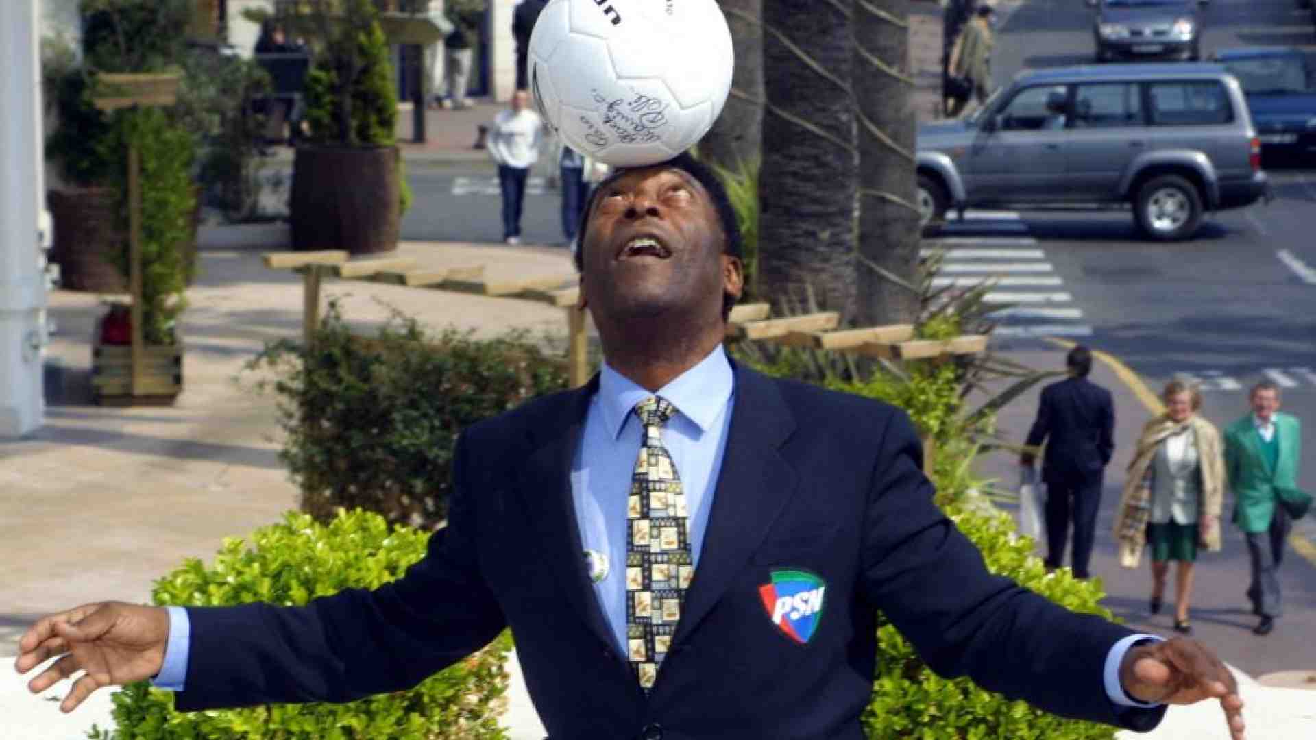 Immagine di Addio a Pelé, il più grande del calcio: tre mondiali vinti e 1.281 gol segnati