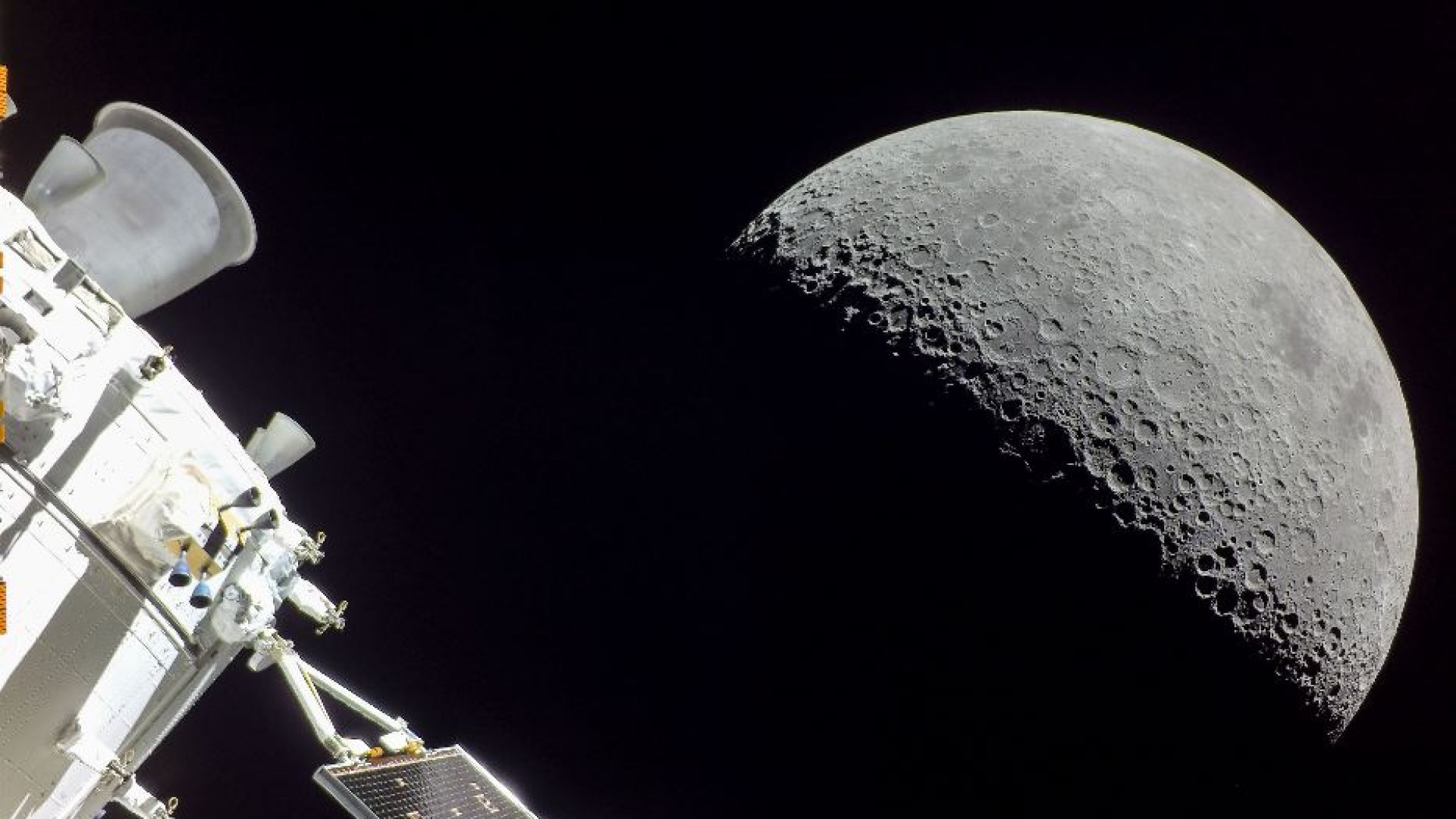 Immagine di Di Pippo: «Sulla Luna la pace non è fantascienza»