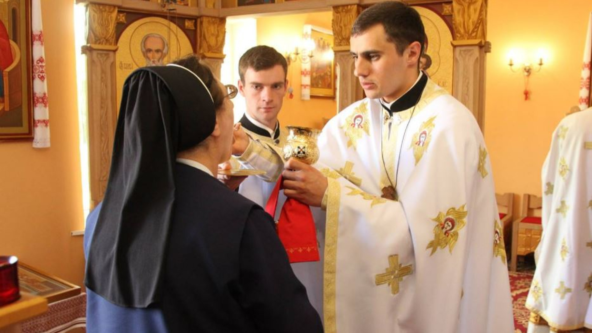 Immagine di Il Natale clandestino dei cattolici nei territori occupati dai russi