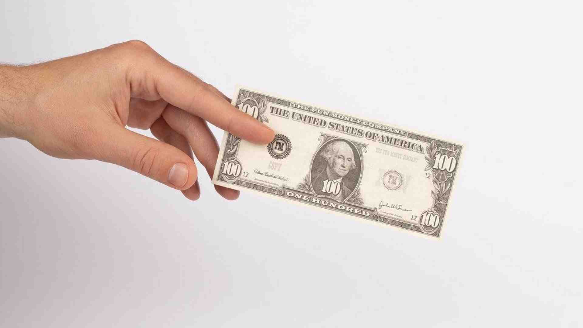 Immagine di Usa, addio al contante? Il 40% dei consumatori non lo usa più