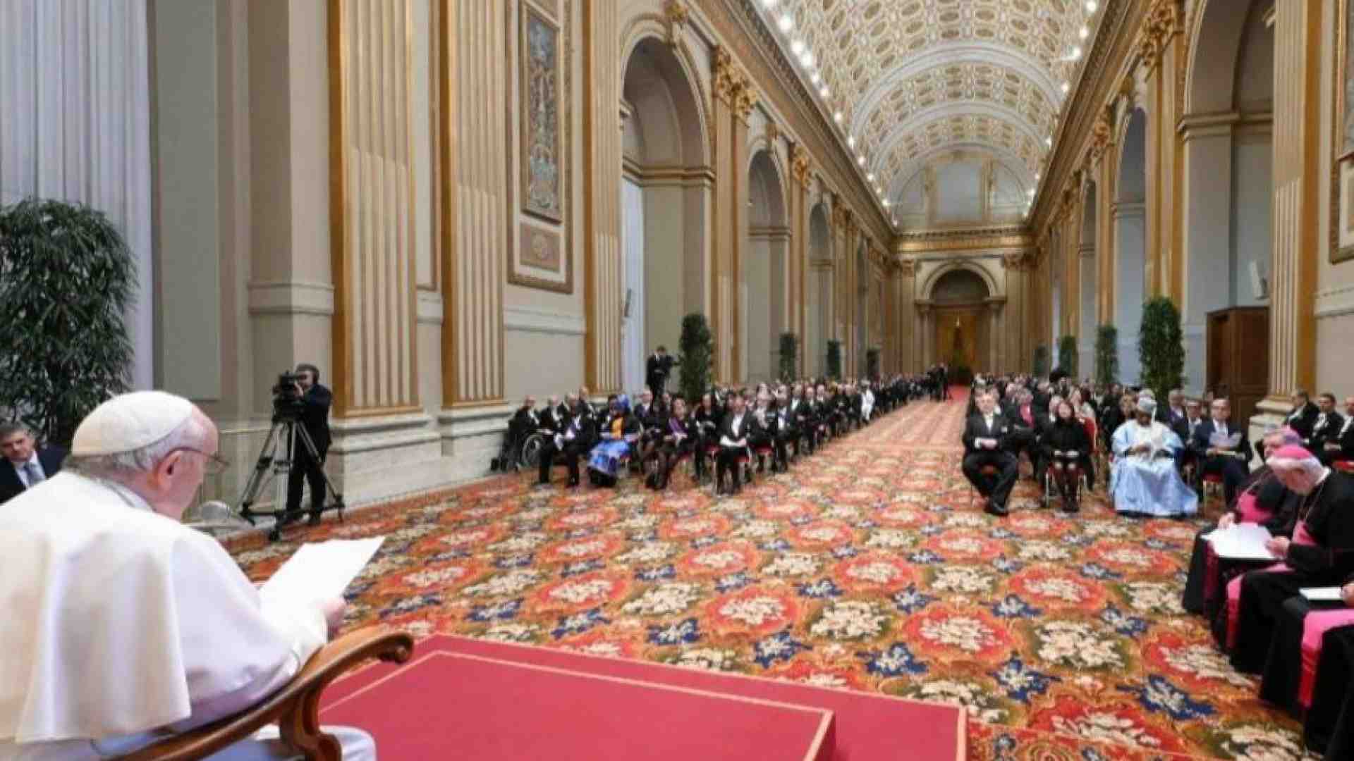 Immagine di Il Papa: «Occorre un disarmo integrale»