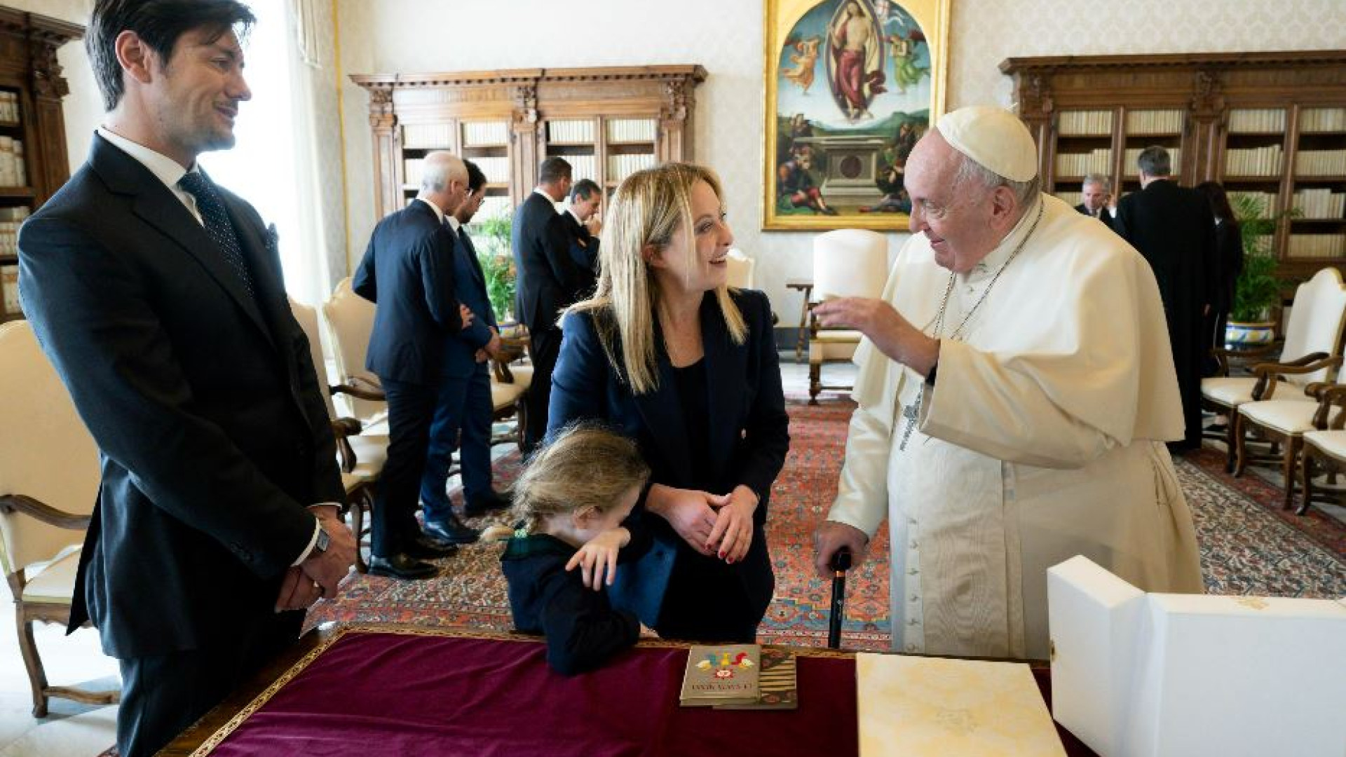 Immagine di Meloni dal Papa per 35 minuti. Nei colloqui povertà, Ucraina e migrazioni