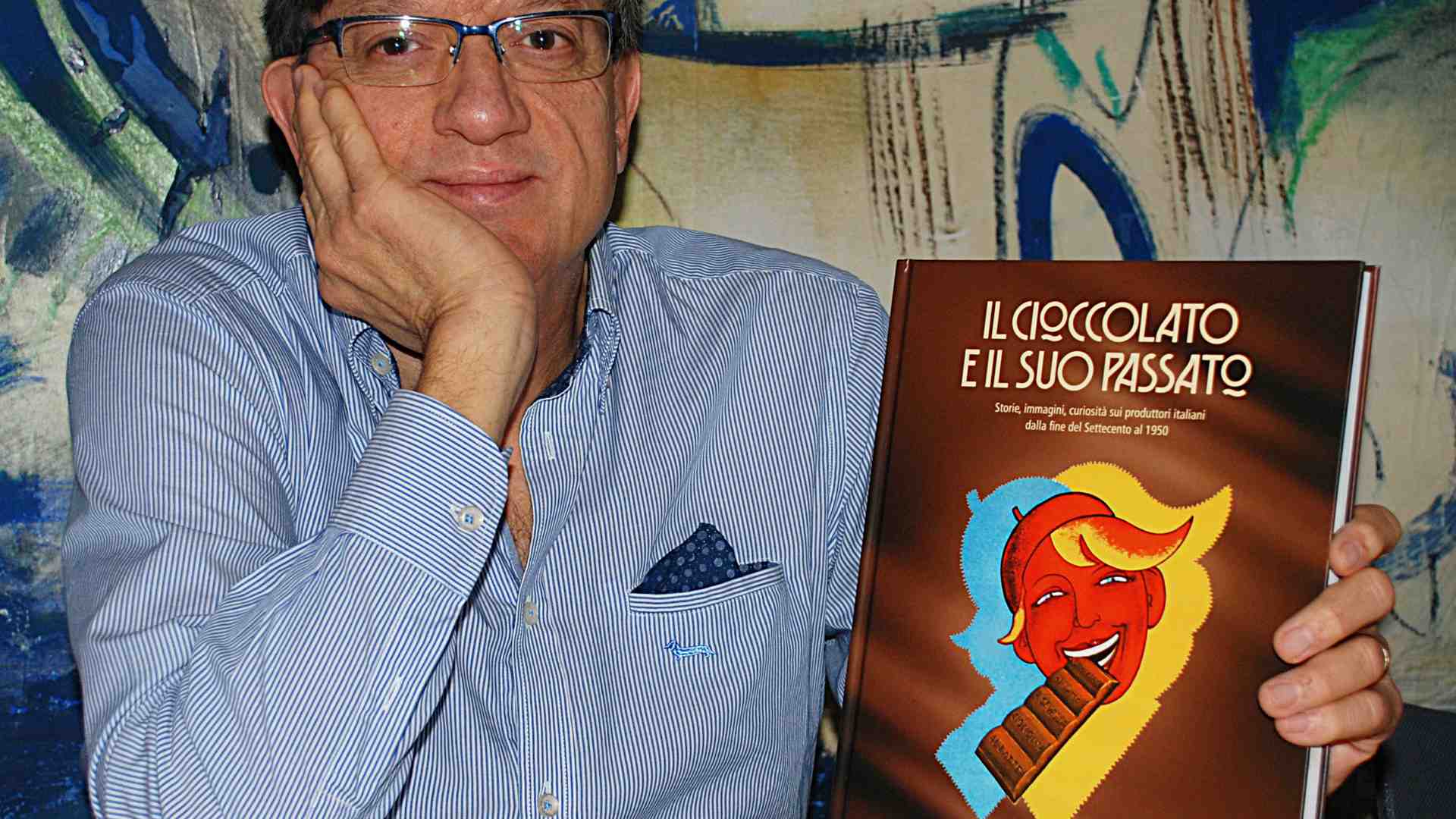 Immagine di La storia del cioccolato si scarta dentro un libro