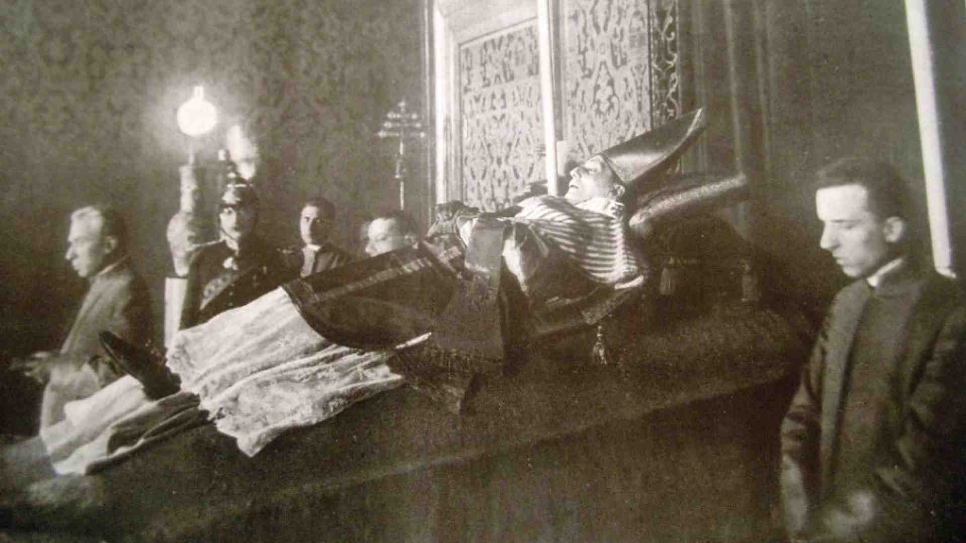 Immagine di Il nome Benedetto fu scelto da Giacomo Della Chiesa e Joseph Ratzinger