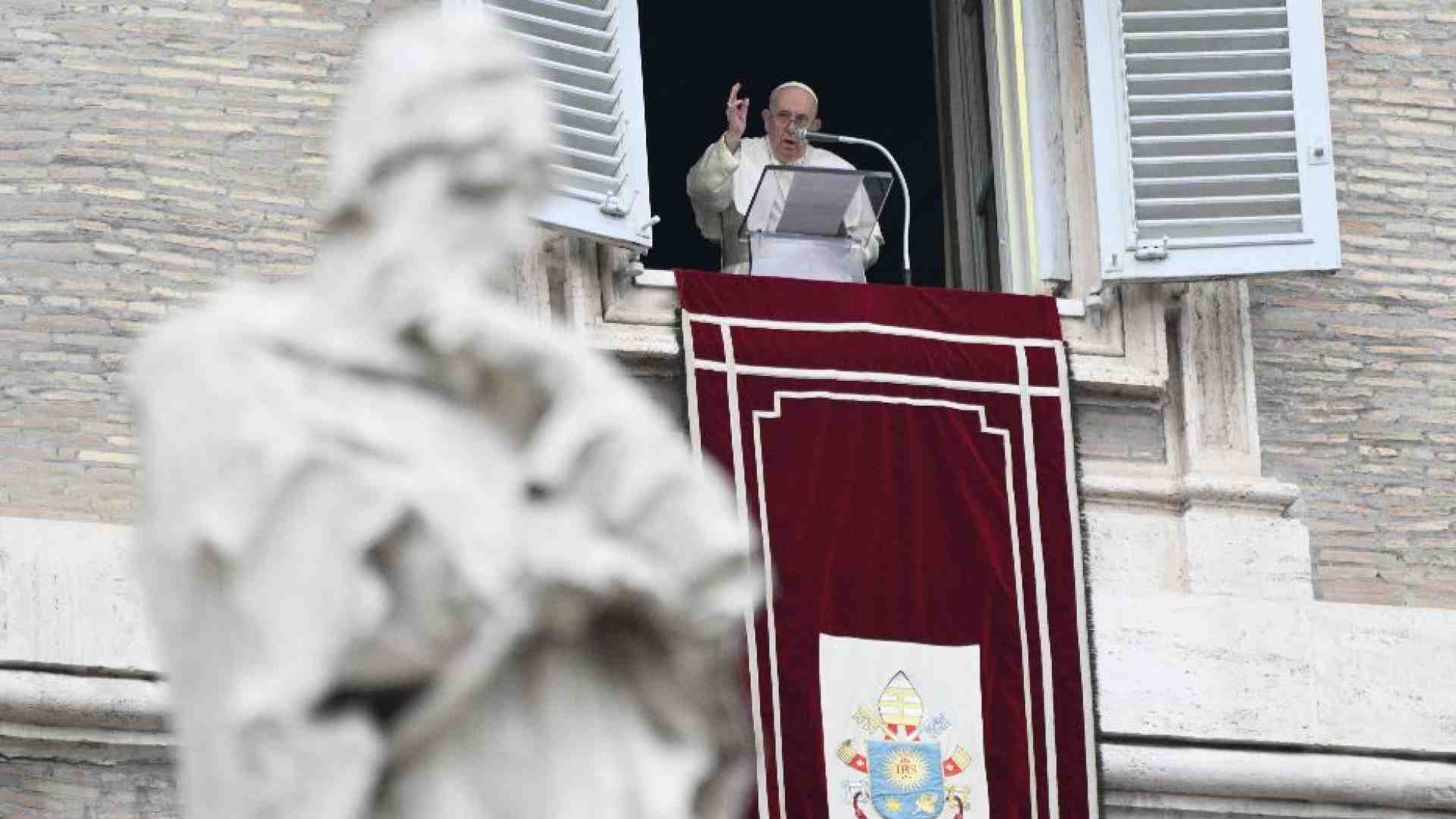 Immagine di Il Papa: servire con gratuità, senza attaccamento a ruoli e posizioni