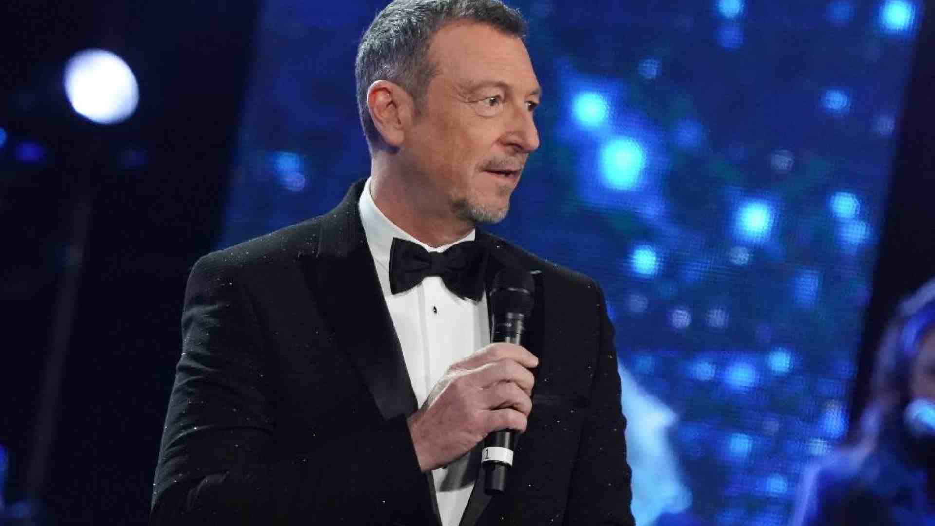 Immagine di Amadeus conferma: «Video di Zelensky a Sanremo»