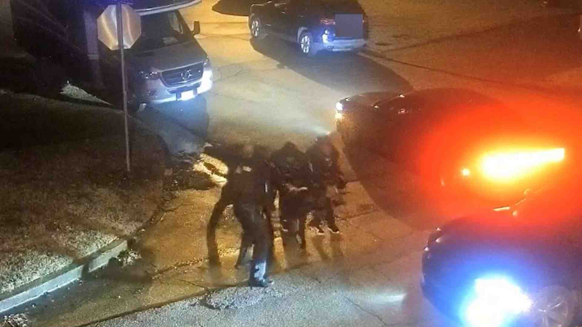 Immagine di Picchiato a morte da 5 agenti: nuove proteste contro la polizia