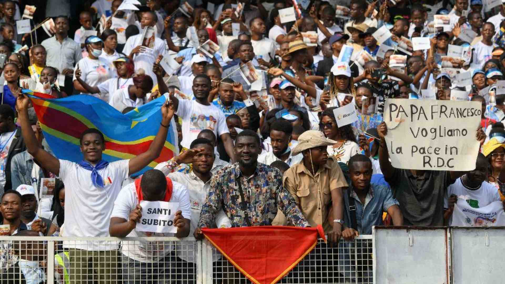 Immagine di Kinshasa, papa Francesco ai giovani: «Vincete il male con il bene»
