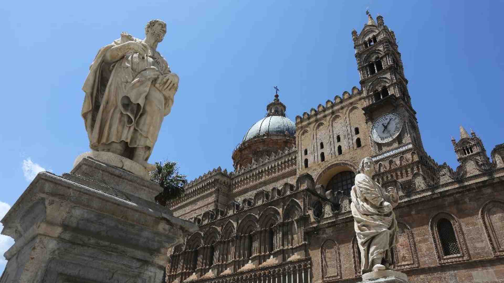 Immagine di A Palermo Battesimo e Cresima senza più padrini e madrine per tre anni