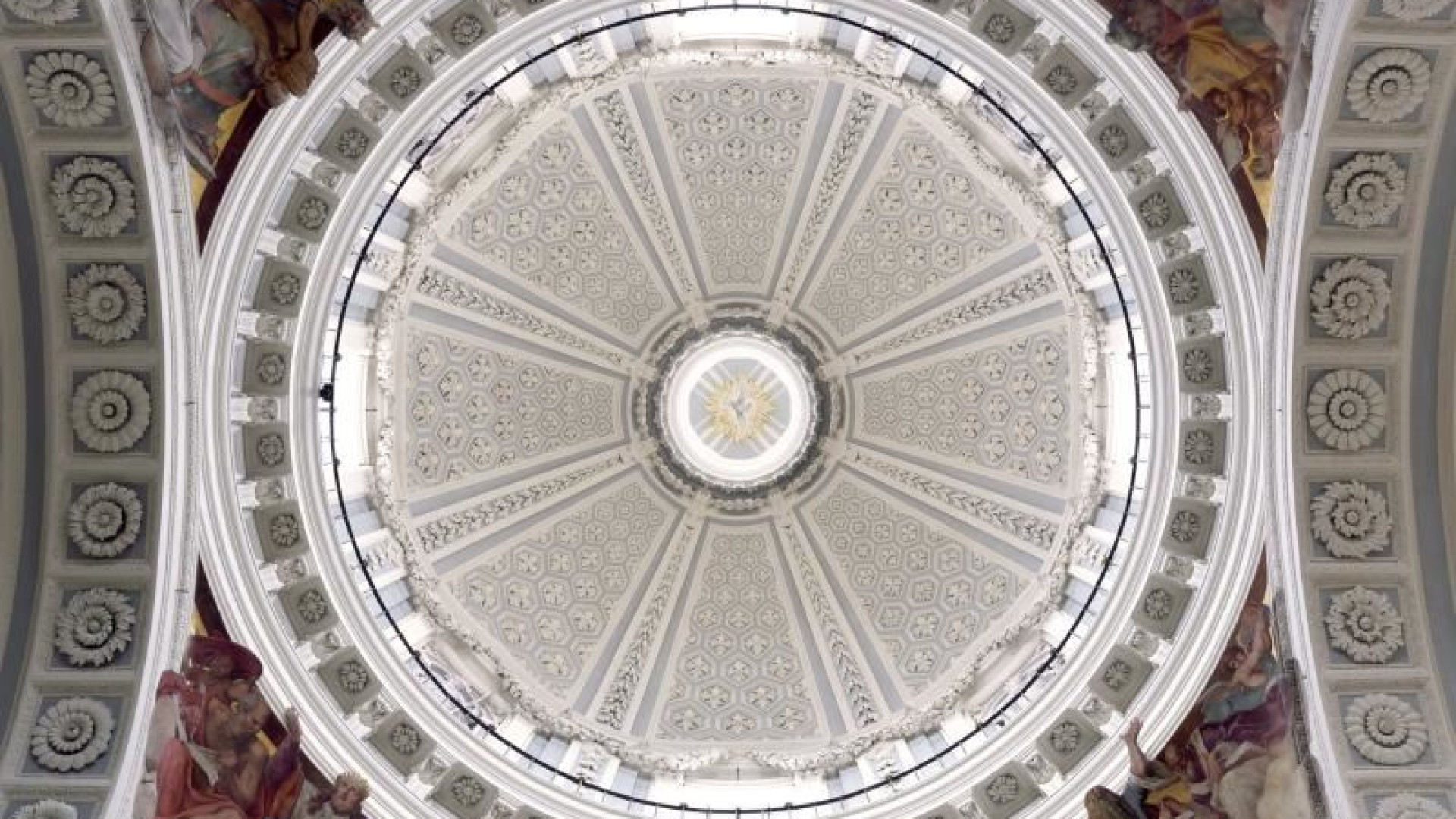 Immagine di Macerata: la diocesi "accorcia" il nome, senza penalizzare la storia