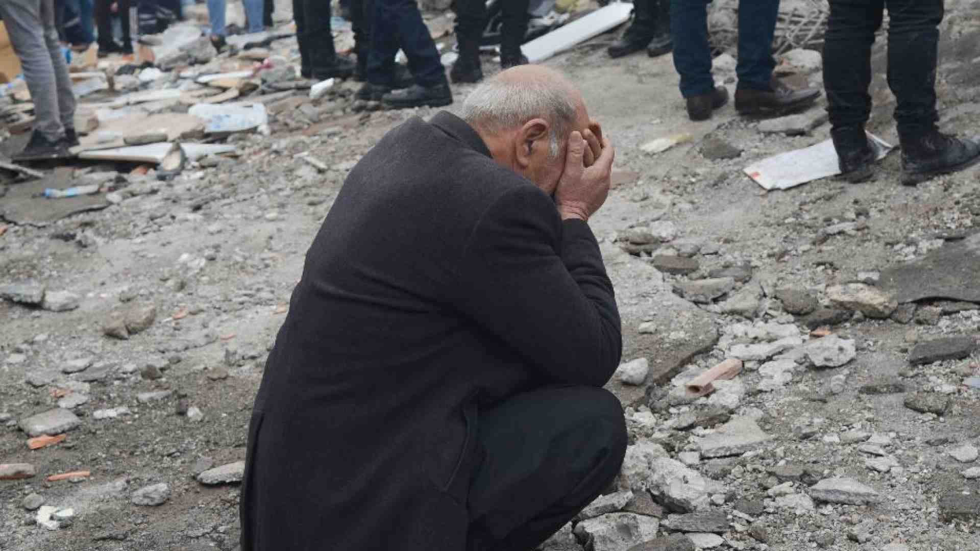 Immagine di Dalla Cei 500mila euro per i terremotati. Come donare con la Caritas