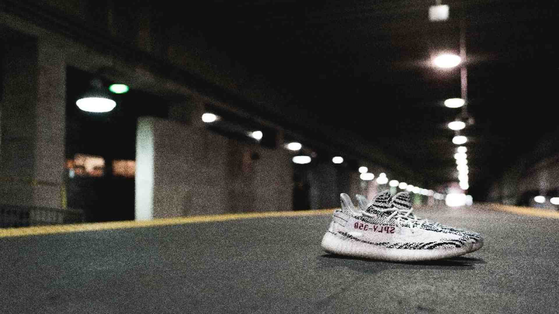 Immagine di La rottura con Kanye West manda in crisi Adidas