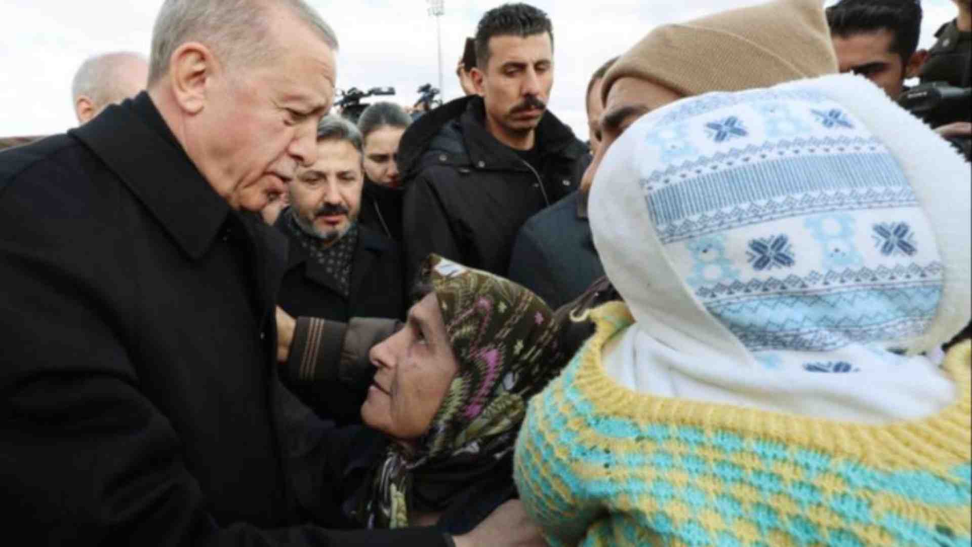 Immagine di Erdogan e il boom economico «drogato» dal cemento, schiacciato dal terremoto