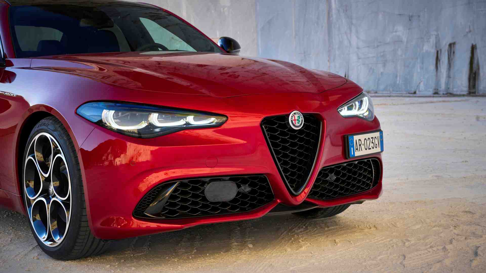 Immagine di L'estetica oltre il piacere: ecco il nuovo look di Giulia e Stelvio