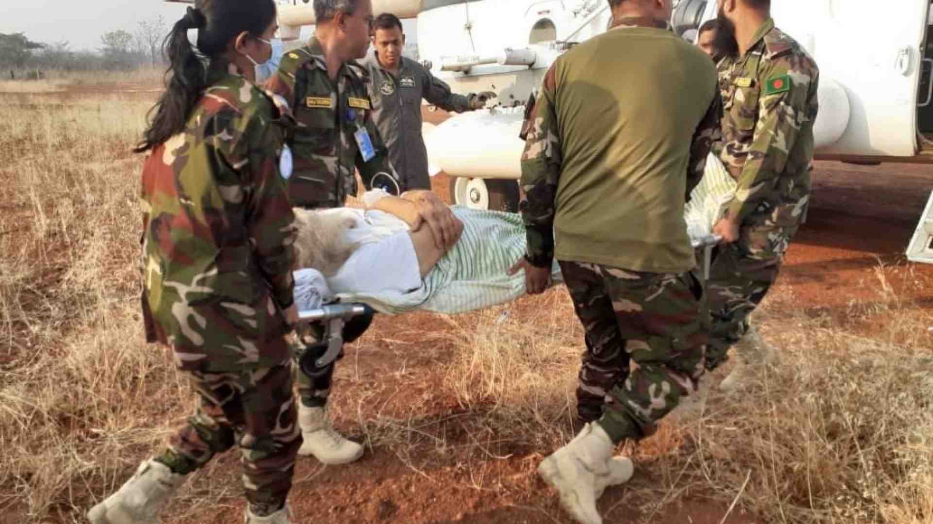 Immagine di Sta meglio il missionario di Lecco: l'auto era saltata su una mina