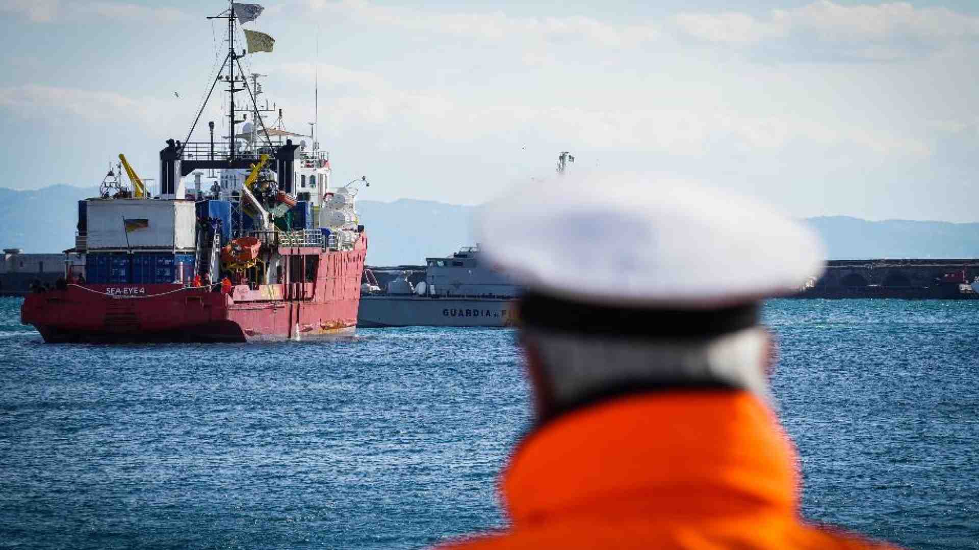 Immagine di Soccorsi in mare. La Camera ha votato la fiducia sul Decreto legge sulle Ong