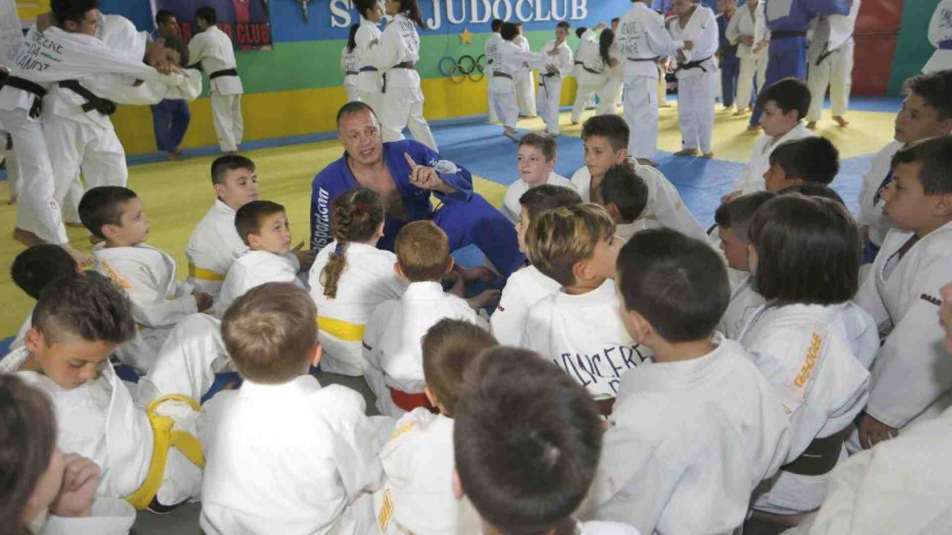Immagine di La palestra sociale di Maddaloni messa a rischio dal Comune