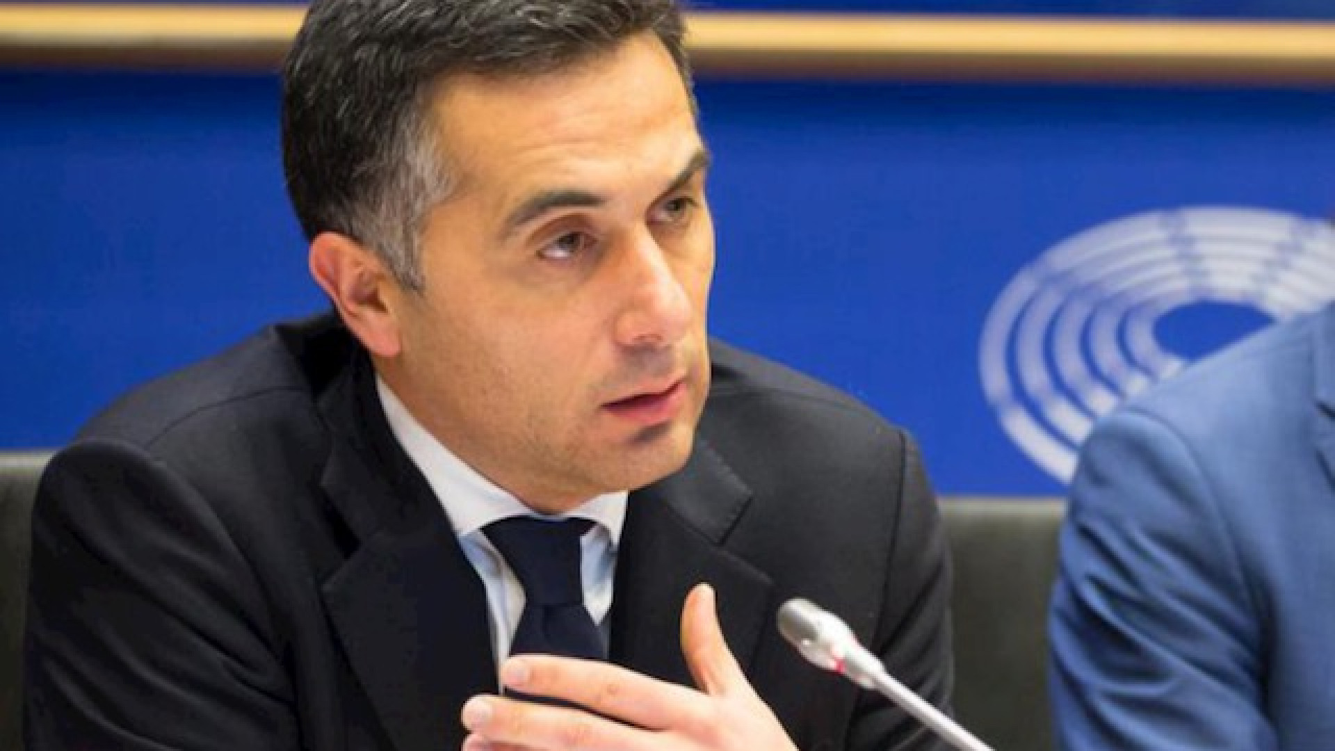 Immagine di Stop dal 2035 scelta irresponsabile e ipocrita, sacrifica la nostra filiera dell’auto e sposta le emissioni in altri settori o in Paesi terzi