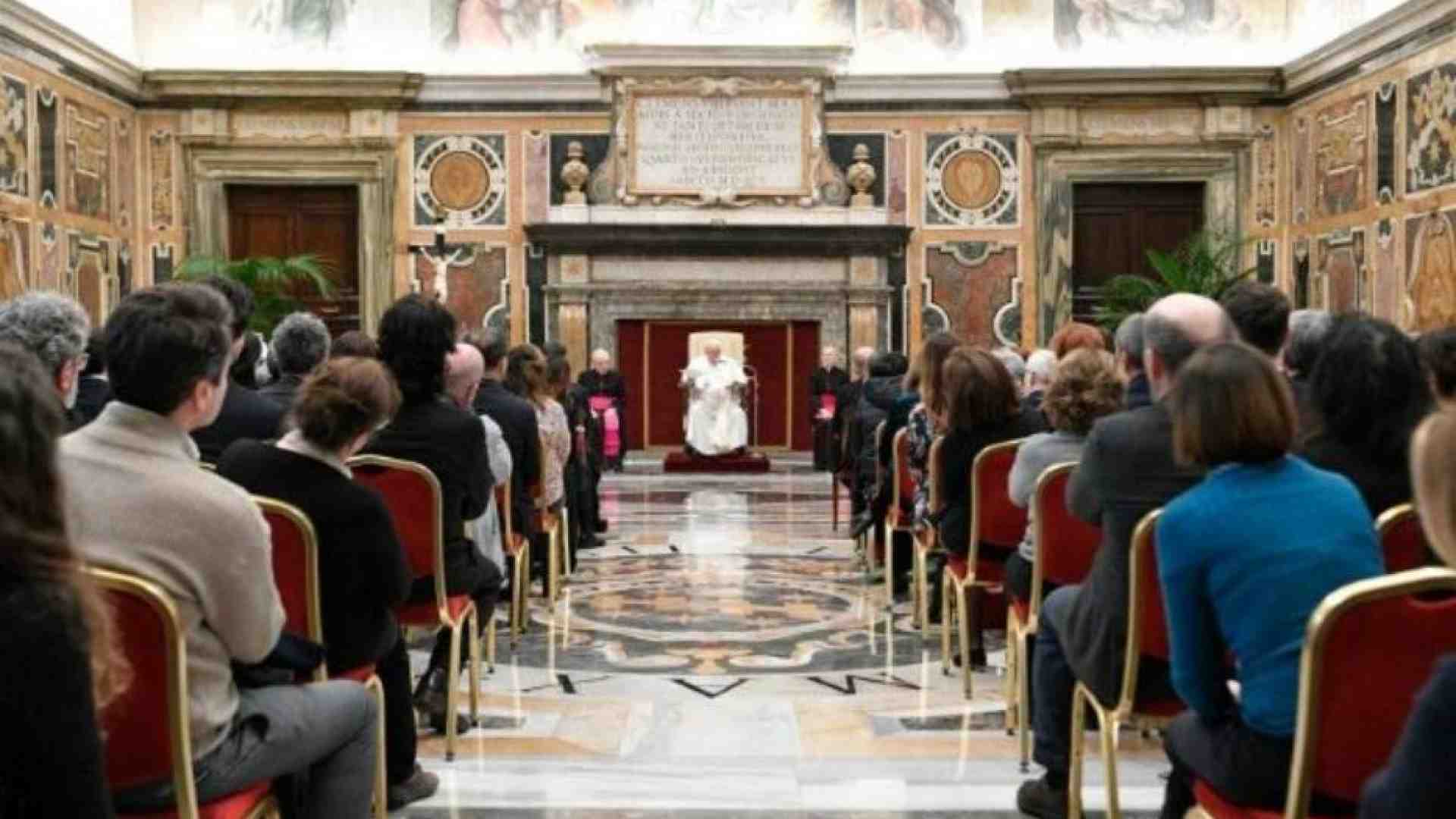 Immagine di Il Papa: «Cinema, arte, bellezza sono grandi espressioni di Dio»
