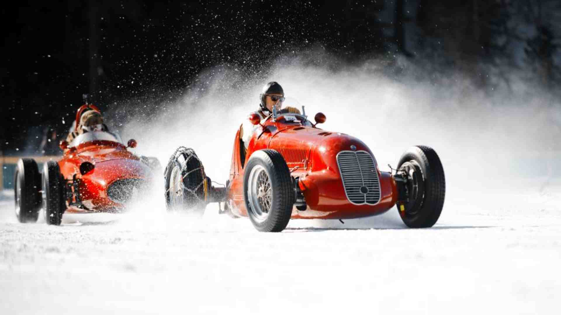 Immagine di A St. Moritz la meraviglia delle auto classiche sul lago ghiacciato