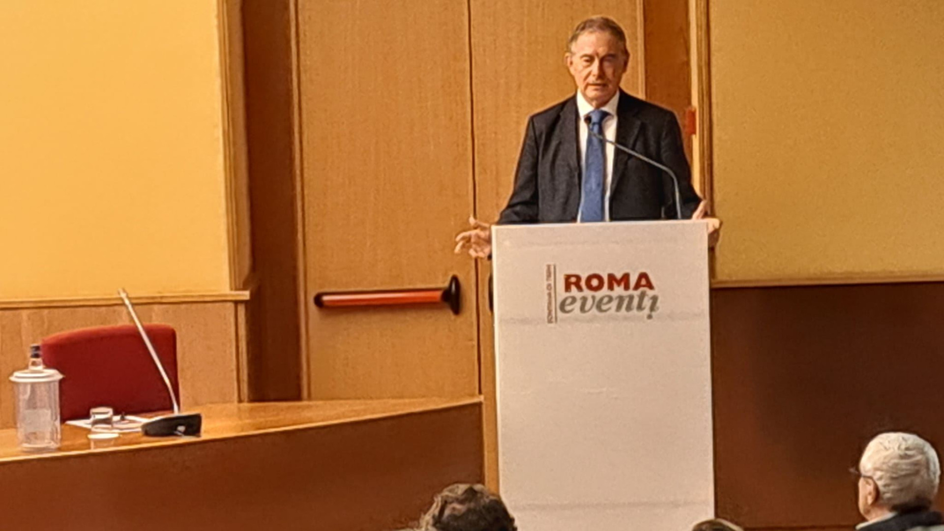 Immagine di Urso: «Su elettrico pragmatismo o passiamo dalla padella alla brace»