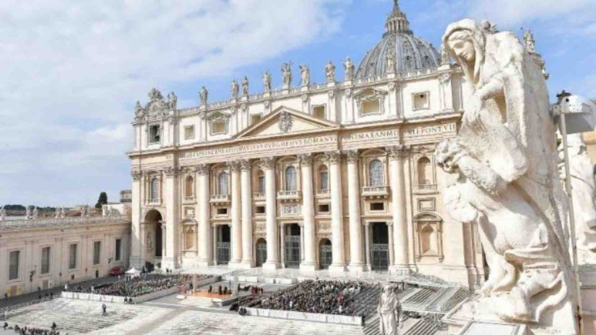 Immagine di Papa Francesco: i beni della Santa Sede hanno destinazione universale