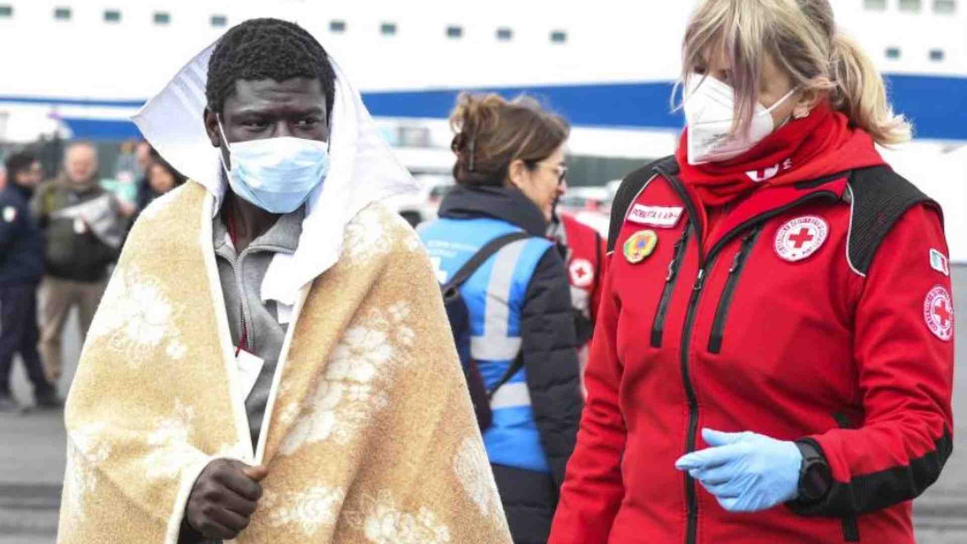 Immagine di Il decreto contro Ong e soccorsi in mare è legge. Protesta il Terzo settore