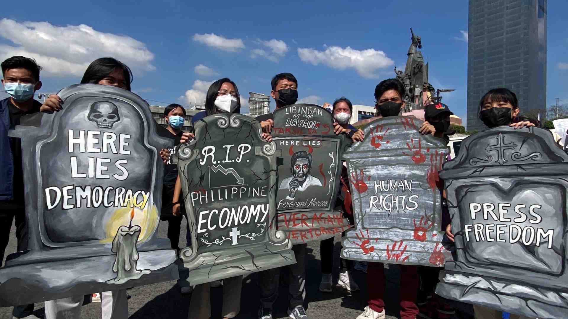 Immagine di Intellettuali, unitevi: è il tempo di salvare l'uomo