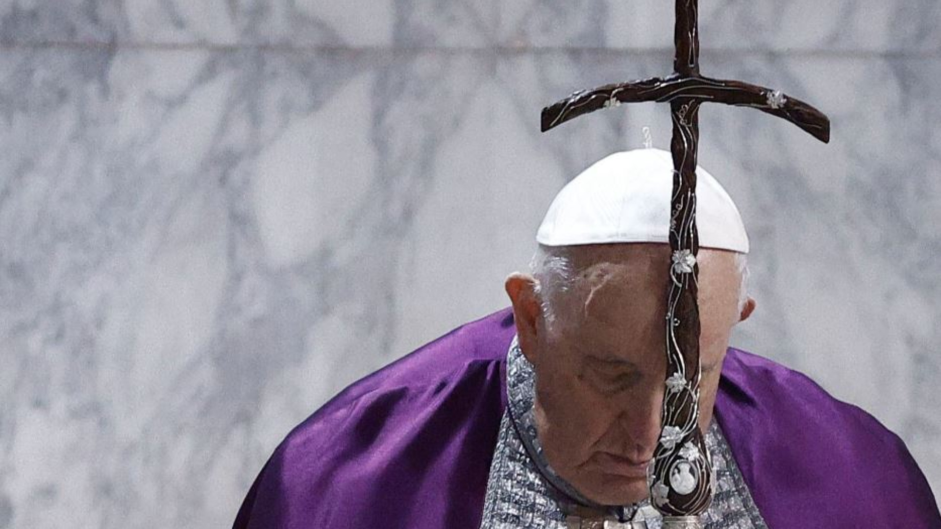 Immagine di Sospesi gli impegni del Papa, impegnato negli esercizi spirituali