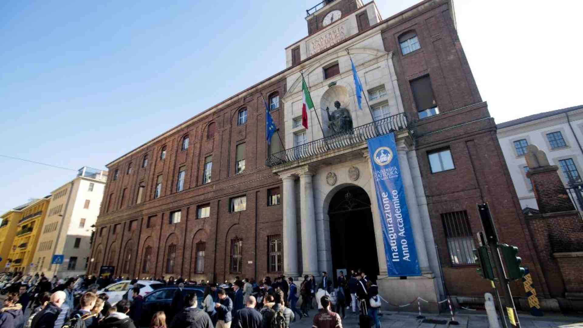 Immagine di Giornata per l’Università Cattolica. La Cei: la sfida è custodire «l’umano»