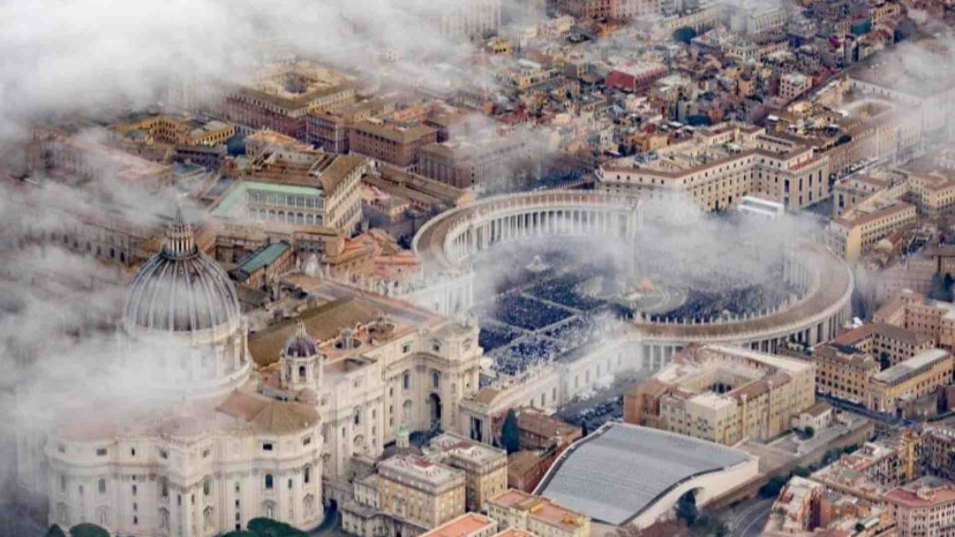 Immagine di Papa Francesco: stop all’uso gratuito degli immobili della Santa Sede