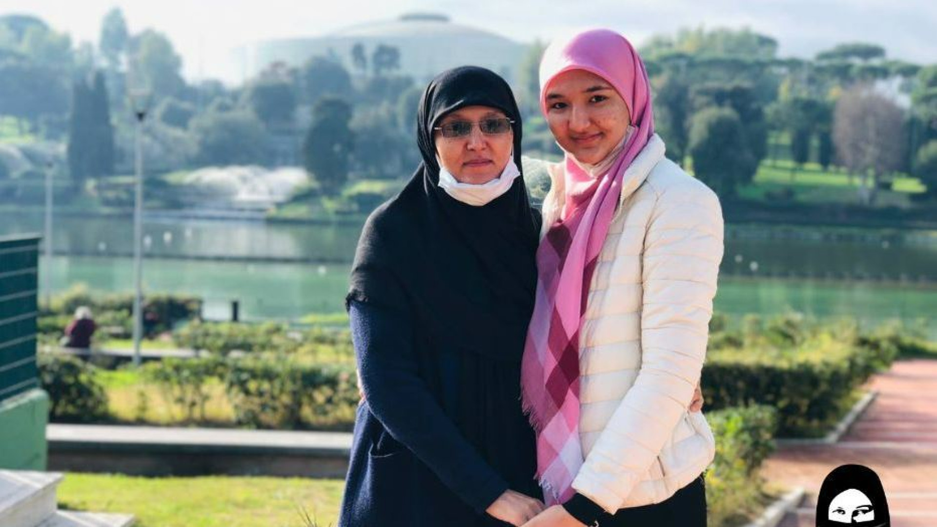 Immagine di Sakine e la figlia esuli in Italia: «Rischiavo la vita, il mio cuore è là»