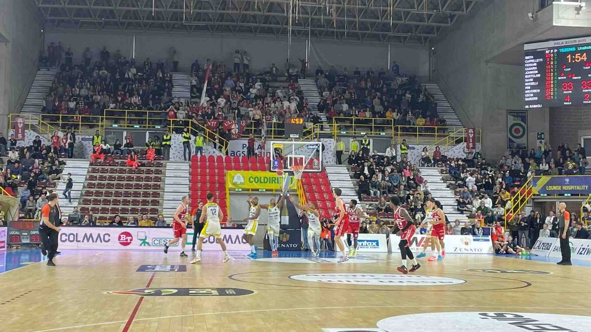 Immagine di La Tezenis torna a vincere: 78-76 contro Reggio E.