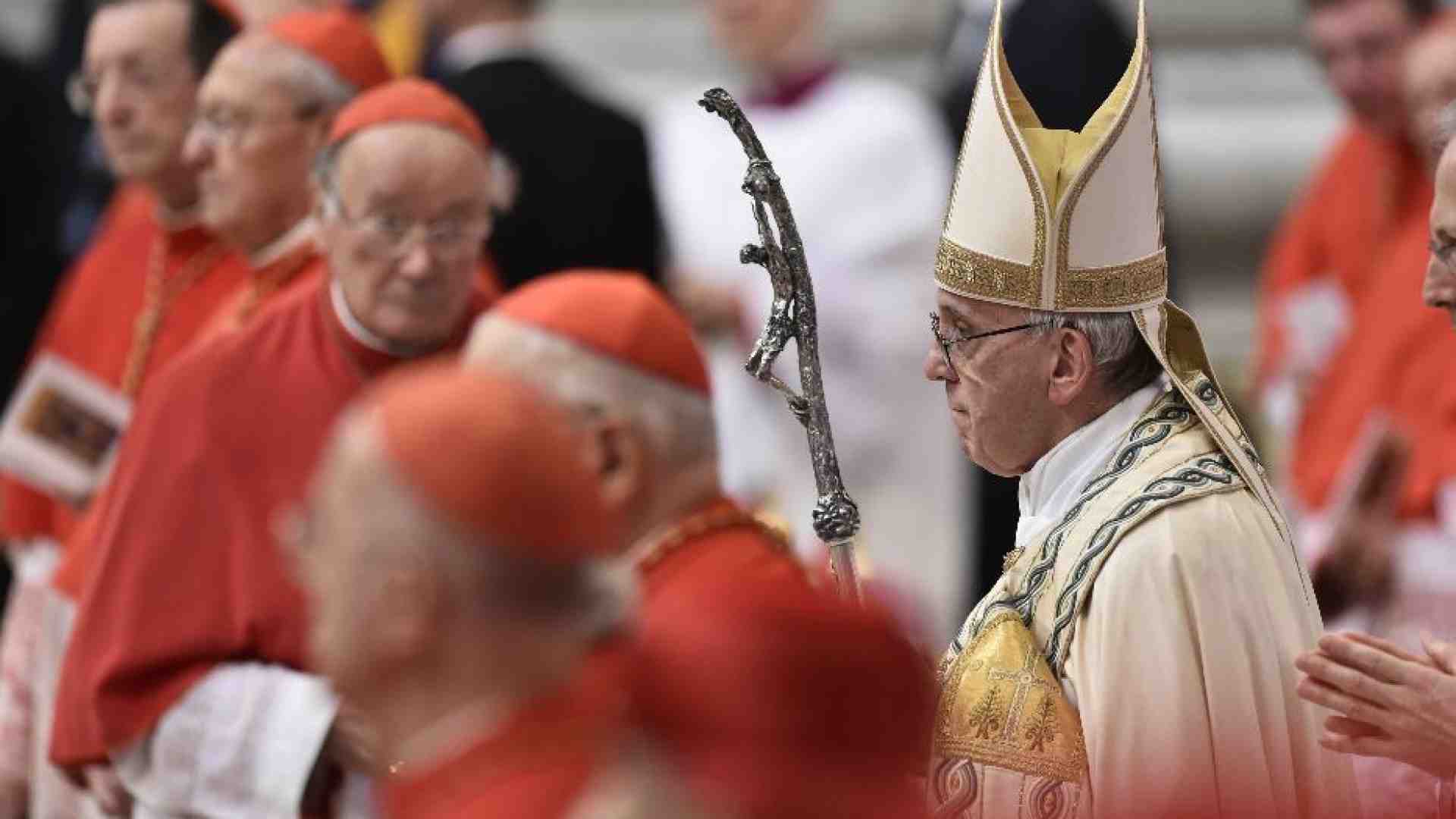 Immagine di Papa Francesco rinnova il Consiglio dei cardinali: 5 nuovi membri