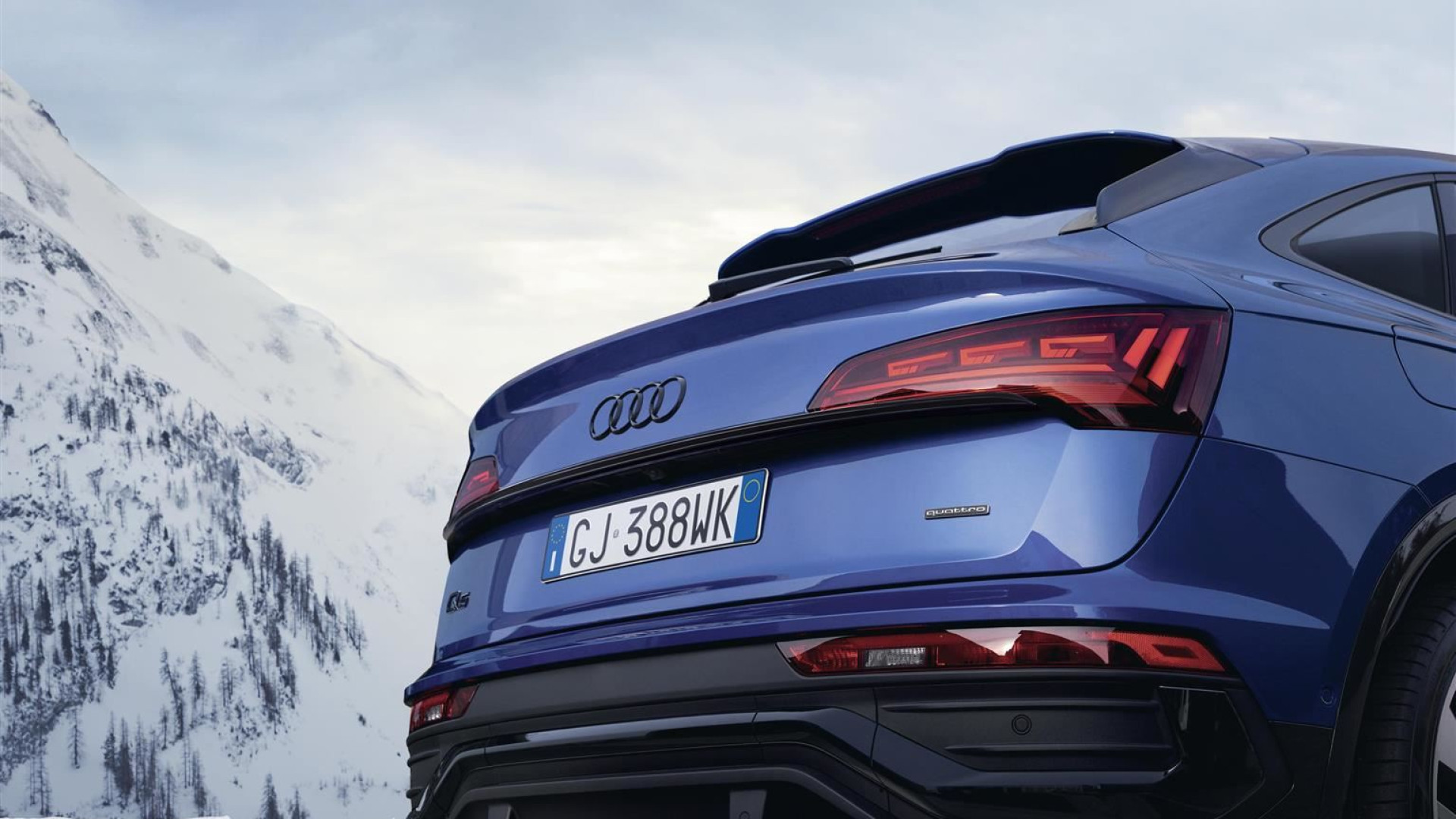 Immagine di Audi Q3 e Q5, il nero piace e vince in due mosse