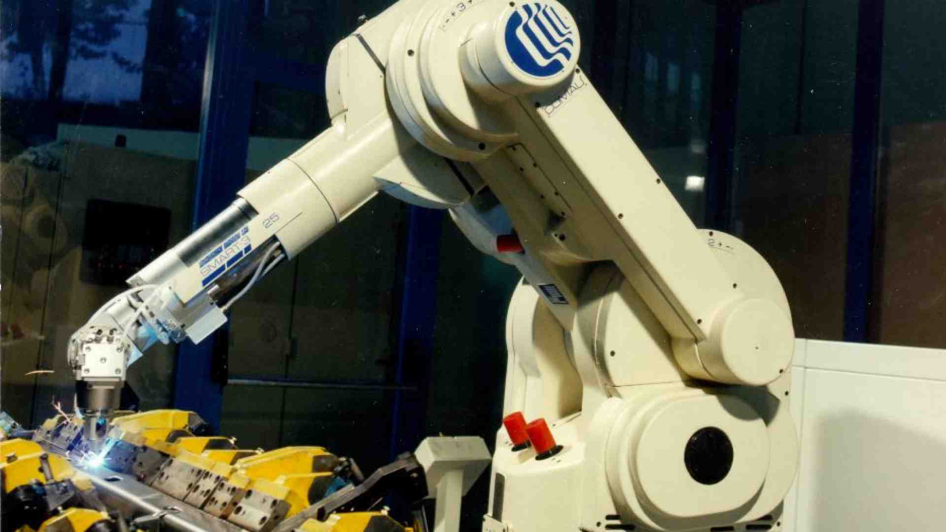 Immagine di La macchina può sostituire l'uomo ma non esiste un'etica artificiale
