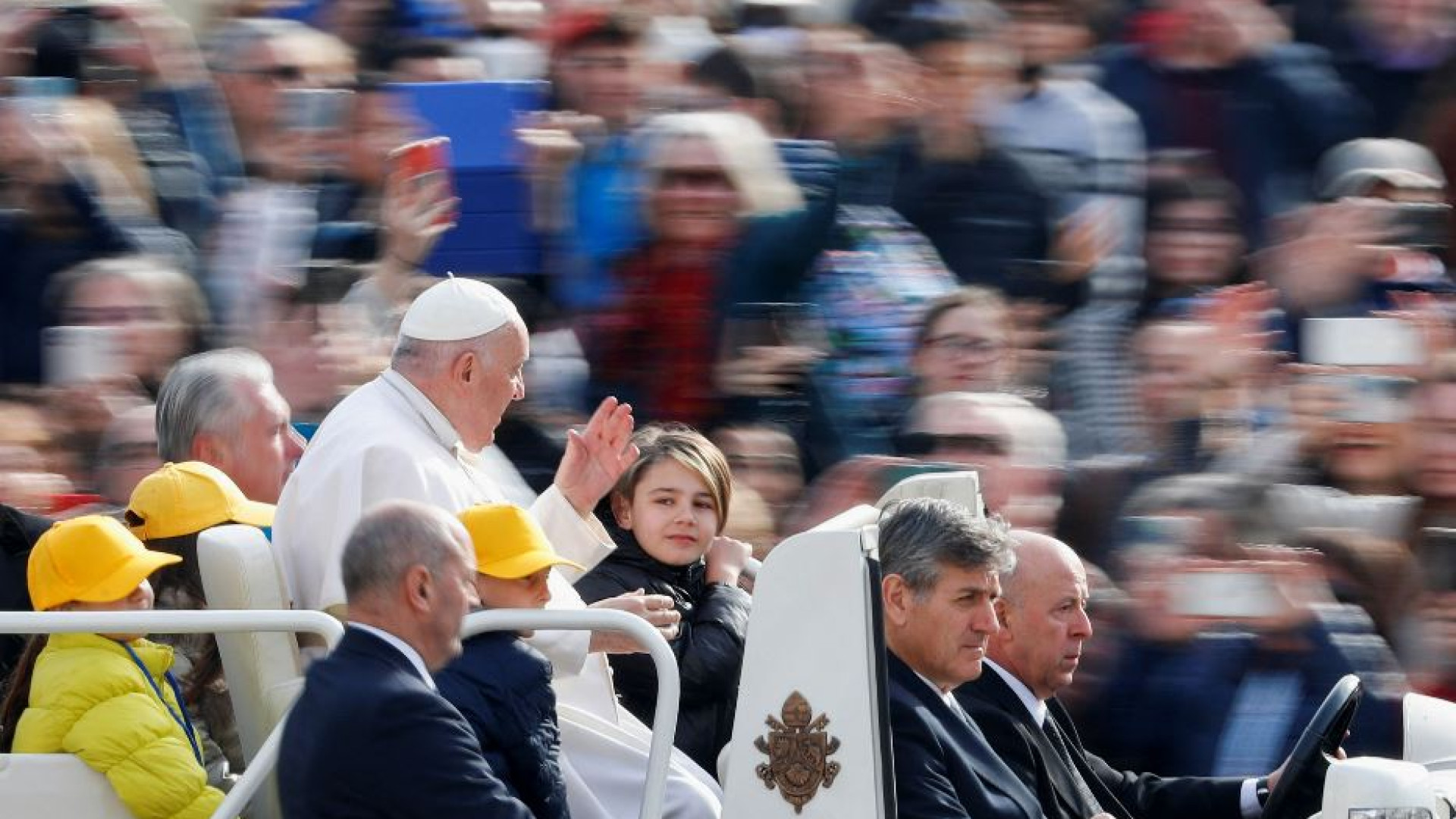 Immagine di Papa Francesco: la Chiesa che non si rinnova è un pezzo da museo