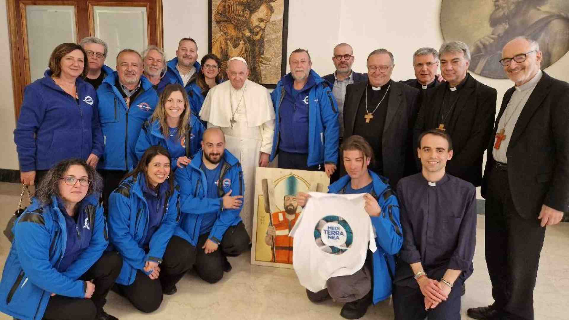 Immagine di Papa Francesco incontra i soccorritori di Mediterranea
