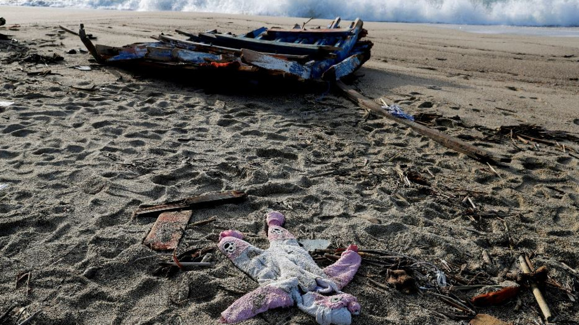 Immagine di A Cutro cento morti, il dolore e le domande