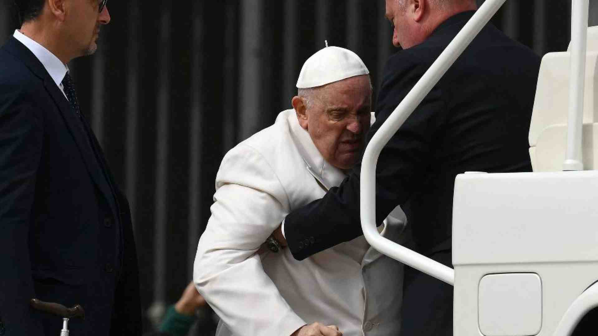 Immagine di «Infezione respiratoria»: papa Francesco al Policlinico Gemelli