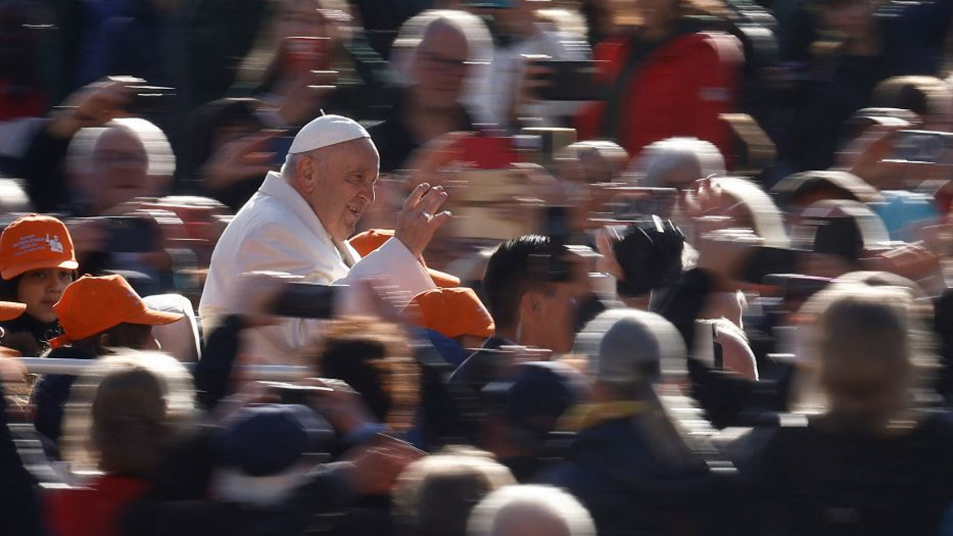 Immagine di Il Papa: perseveriamo in preghiera e vicinanza per la martoriata Ucraina