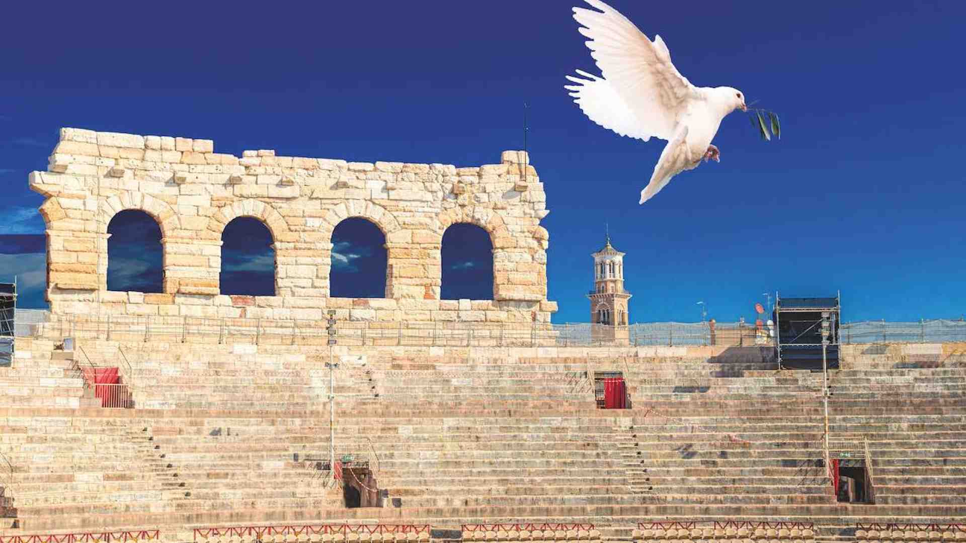 Immagine di Una Via Crucis in Arena per invocare la pace