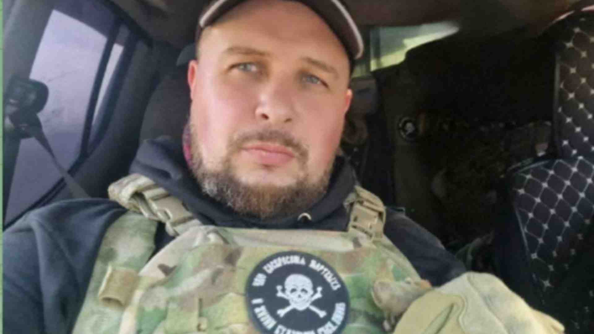 Immagine di Putin decora il blogger ucciso. Arrestata una donna a San Pietroburgo