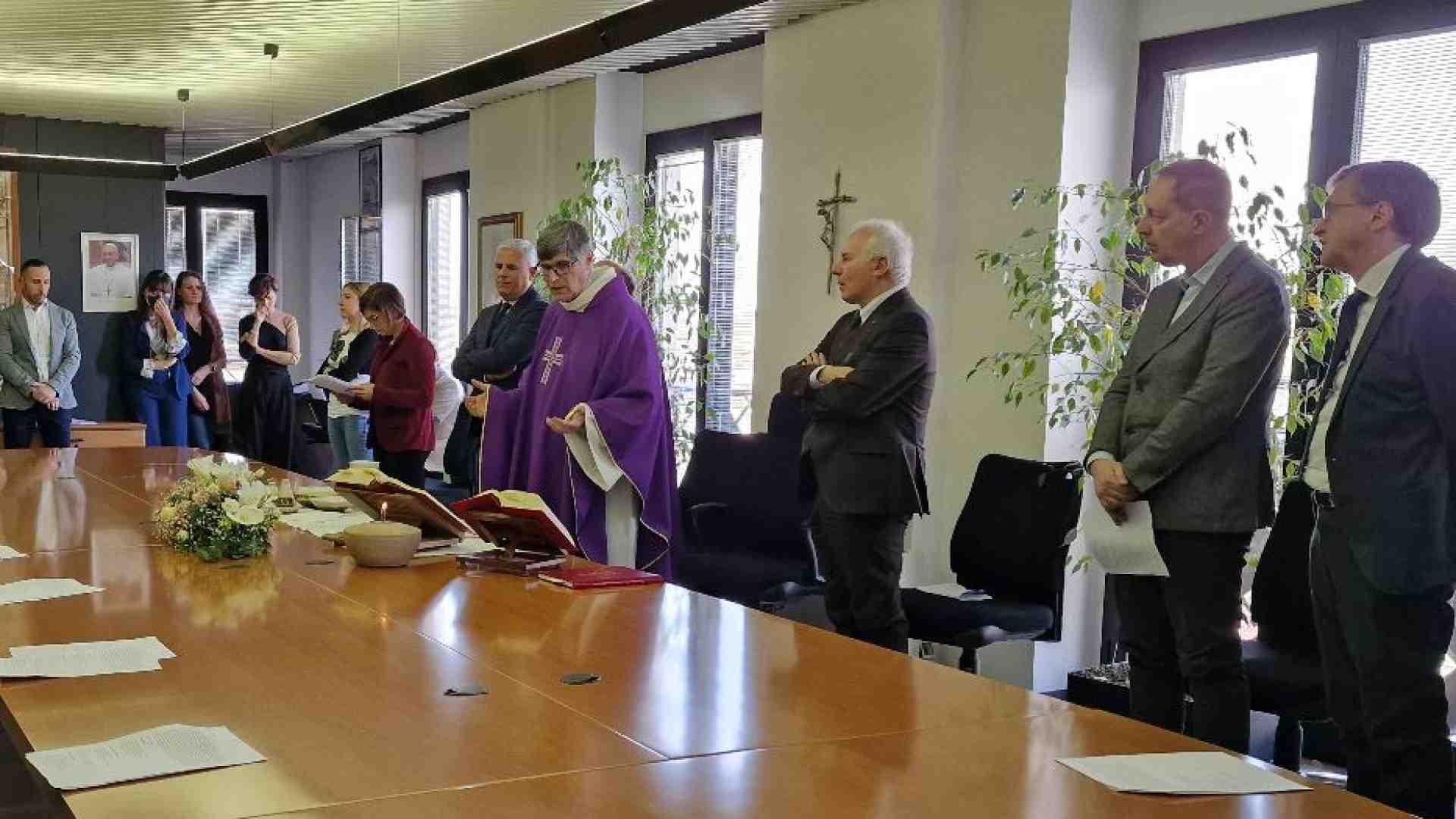Immagine di Patriciello: «Avvenire, voce che aiuta l’Italia a camminare»
