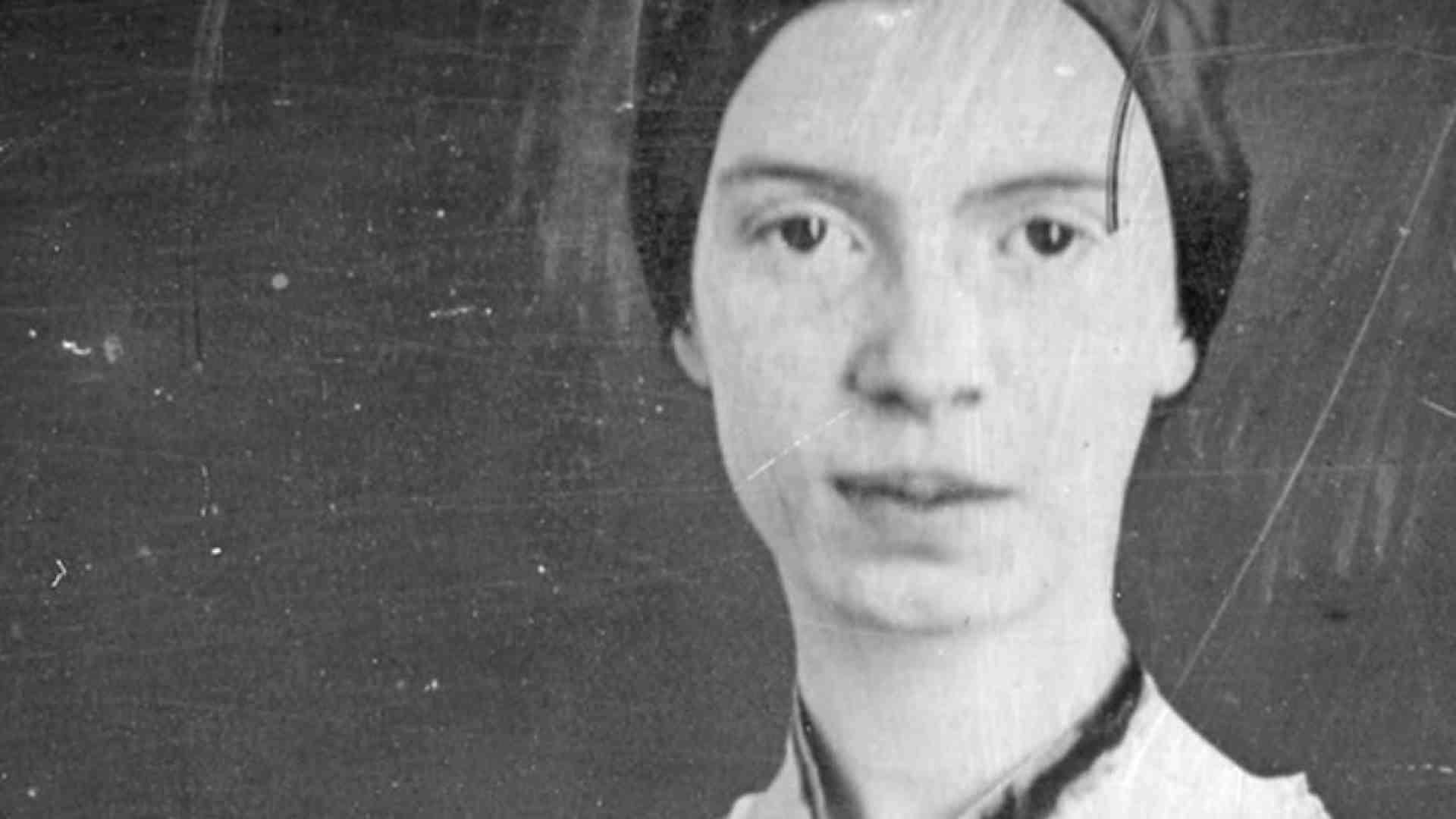 Immagine di Un nuovo "volto" per Emily Dickinson, donna innamorata della vita