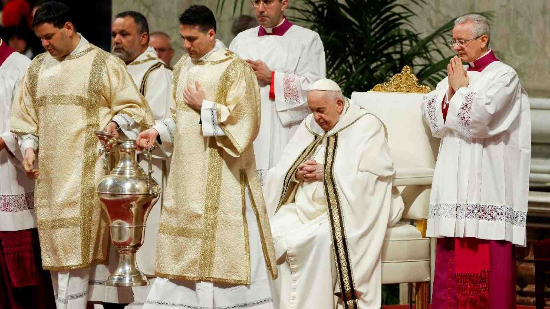 Immagine di Il Papa: il sacerdote non è uomo di lamenti, ma dell'armonia di Dio