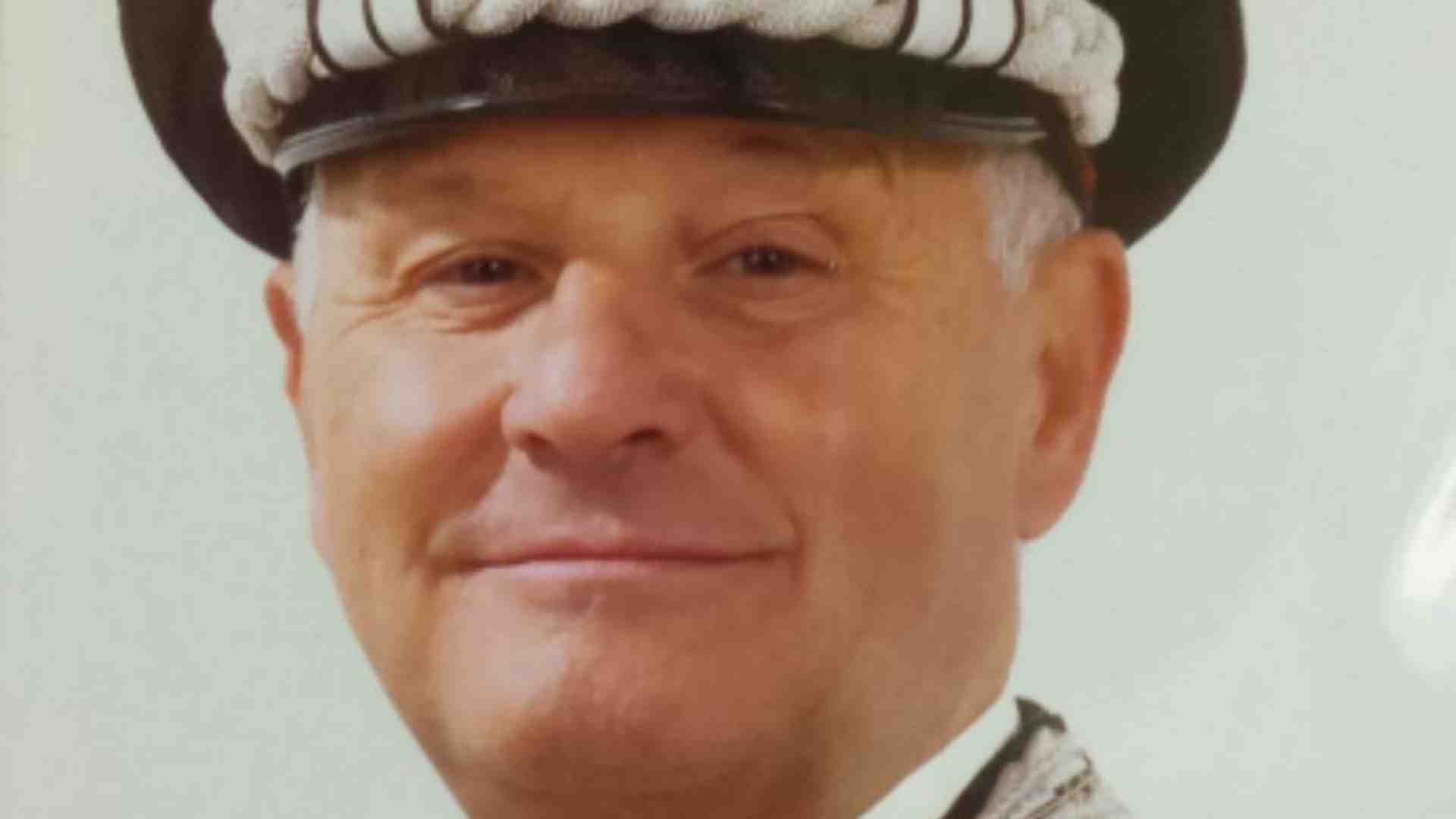 Immagine di Da generale dei carabinieri a sacerdote: la storia di don Giacchero